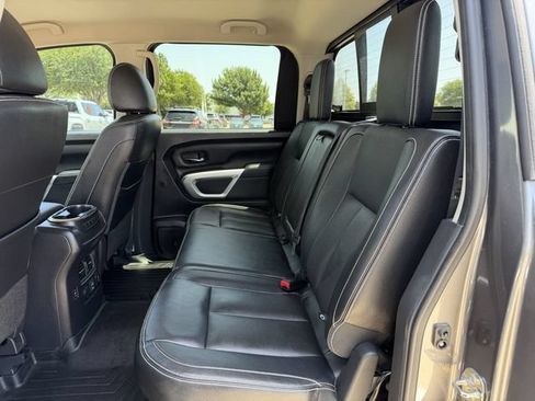 Used 2019 Nissan Titan PRO-4X w/ Pro-4x Convenience Package AWD/4WD image 28