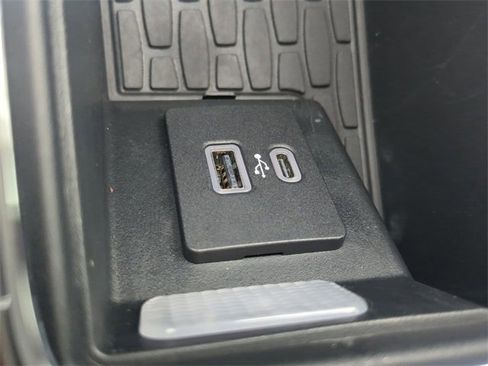 Used 2023 Lincoln Aviator Reserve w/ Equipment Group 201A image 14