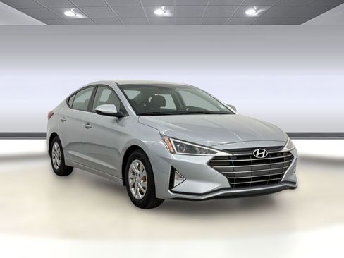 Used 2020 Hyundai Elantra SE w/ Cargo Package (C1) image 7