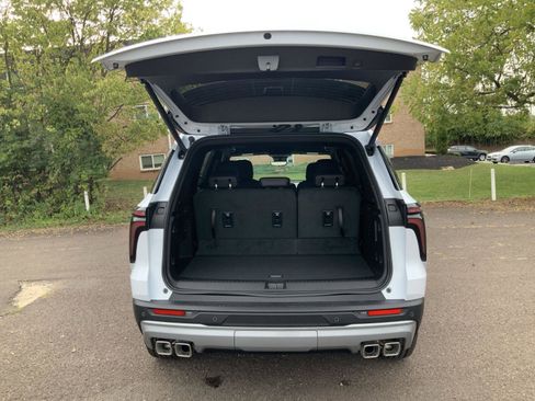 New 2026 Chevrolet Traverse Z71 w/ Driver Confidence Package AWD/4WD image 30