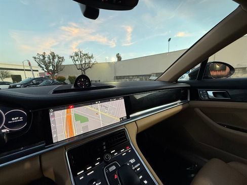 Used 2018 Porsche Panamera 4S image 49