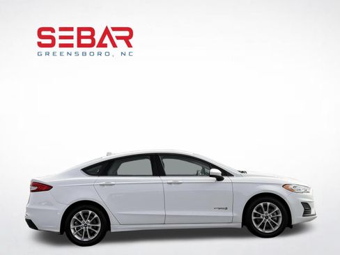 Used 2019 Ford Fusion SE FWD image 5