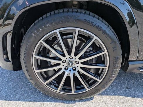 Used 2023 Mercedes-Benz GLS 580 4MATIC image 11