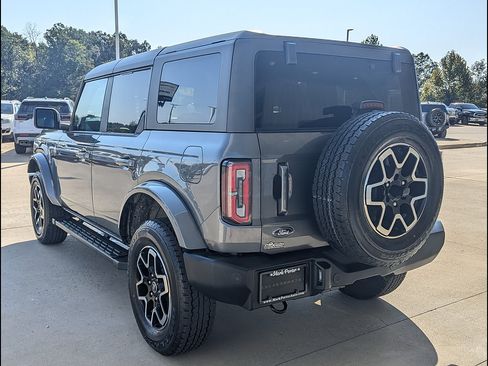 Used 2024 Ford Bronco Outer Banks AWD/4WD image 9
