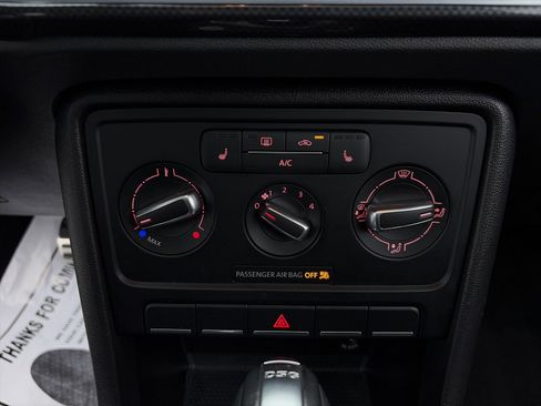 Used 2014 Volkswagen Beetle GSR image 19