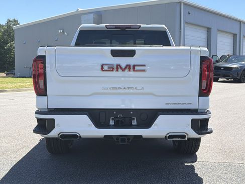 Used 2023 GMC Sierra 1500 Denali w/ Denali Reserve Package AWD/4WD image 11