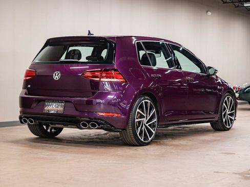 Used 2018 Volkswagen Golf R 4-Door AWD/4WD image 7