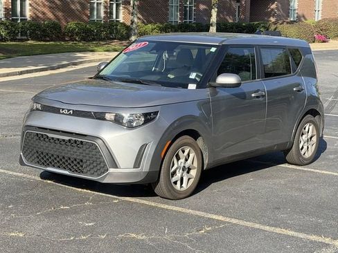 Certified 2023 Kia Soul LX w/ Option Group 015 FWD image 2