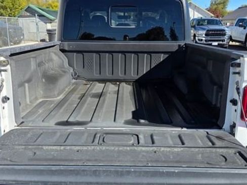 Used 2021 Jeep Gladiator Rubicon image 7