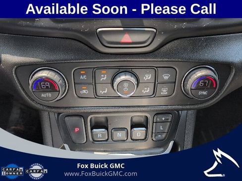 Used 2020 GMC Terrain SLE w/ Driver Convenience Package AWD/4WD image 14