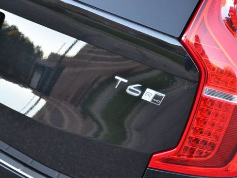 Used 2019 Volvo XC90 T6 R-Design w/ Protection Package image 14