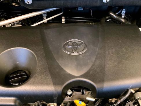 Used 2019 Toyota RAV4 XLE image 31