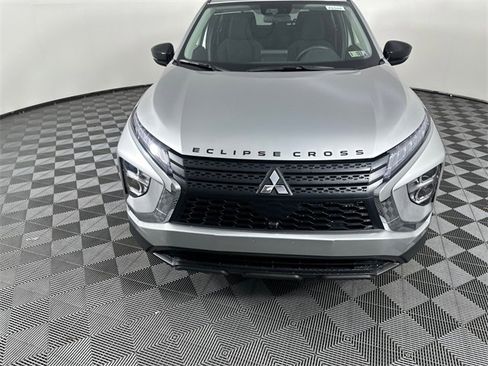 New 2025 Mitsubishi Eclipse Cross LE image 18