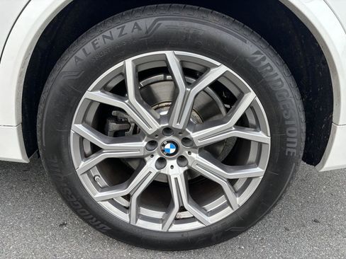 Used 2023 BMW X7 xDrive40i w/ Premium Package image 29