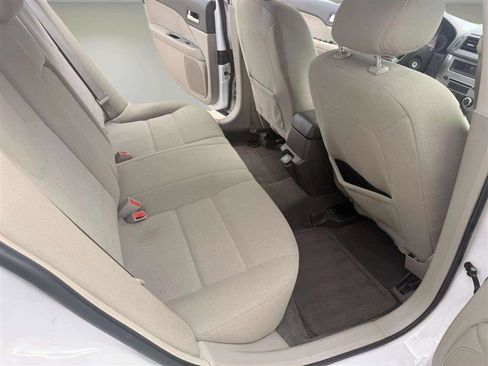 Used 2011 Ford Fusion Hybrid image 18