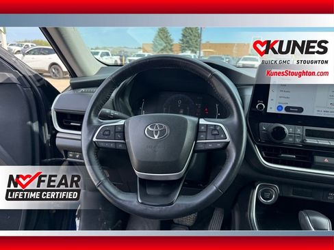 Used 2024 Toyota Grand Highlander AWD image 42