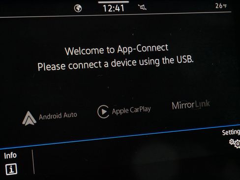 Certified 2021 Volkswagen Tiguan SE w/ Panoramic Sunroof Package image 30