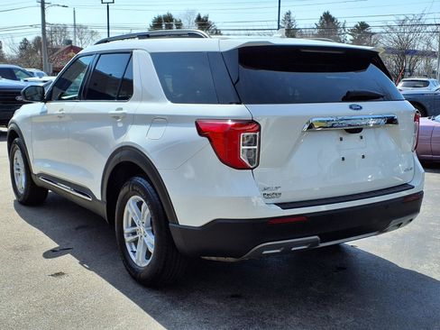 Certified 2022 Ford Explorer XLT w/ Equipment Group 202A image 6