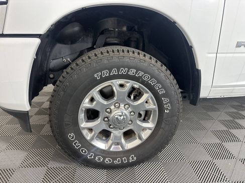 Used 2024 RAM 2500 Laramie w/ Safety Group AWD/4WD image 7