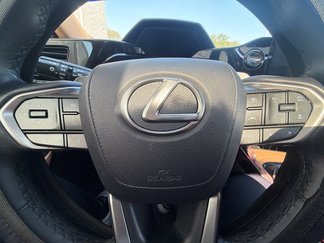 Used 2025 Lexus NX 250 FWD w/ Accessory Package (2T) image 11