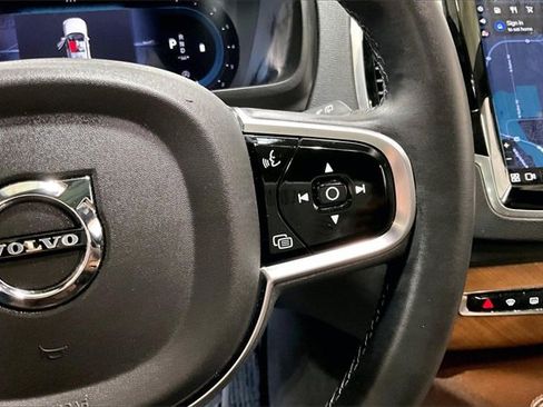 Certified 2024 Volvo XC90 B5 Plus image 20