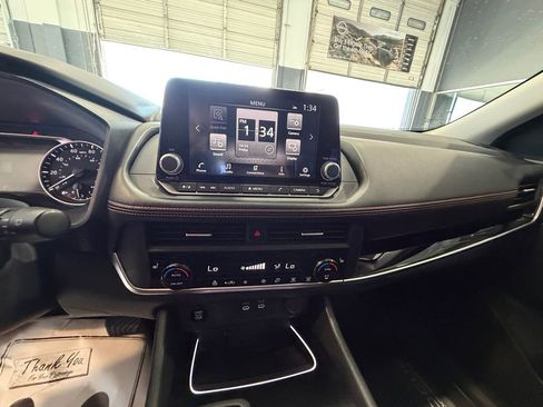 Used 2025 Nissan Rogue SV w/ Rock Creek Premium Package image 11