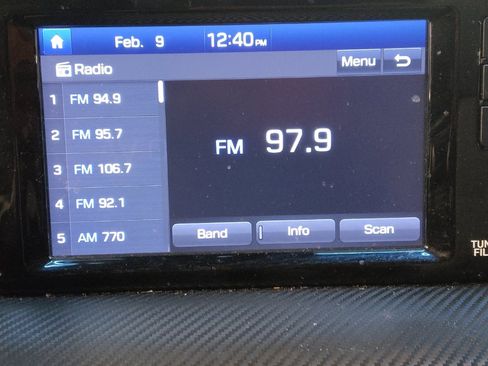 Used 2019 Hyundai Tucson SE image 25