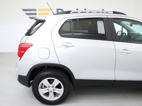 Used 2022 Chevrolet Trax LT AWD/4WD image 10