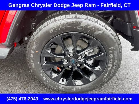 Certified 2025 Jeep Wrangler Unlimited Sahara AWD/4WD image 12
