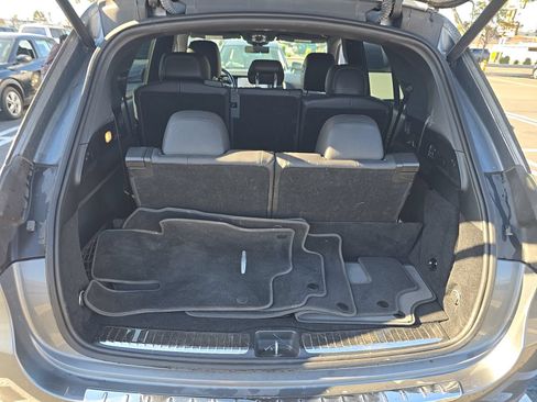 Used 2021 Mercedes-Benz GLE 350 w/ 3rd Row Seat Package image 15