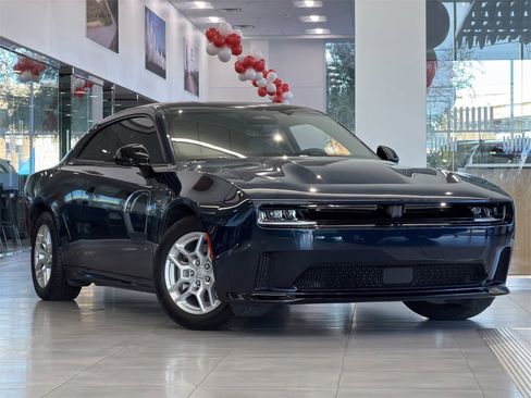 New 2025 Dodge Charger R/T w/ Quick Order Package 25M R/T image 2