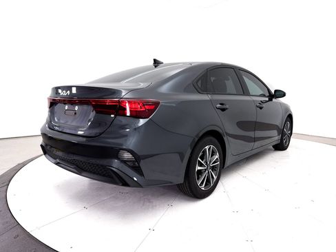 Certified 2024 Kia Forte LXS w/ LXS Technology Package FWD image 16