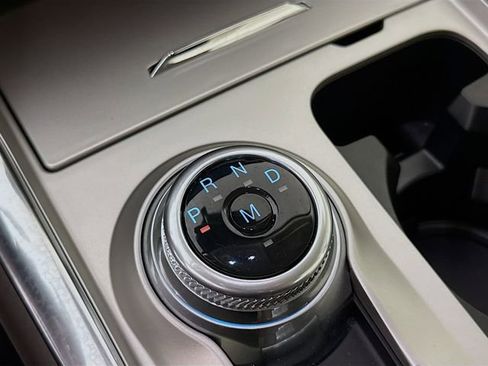 Used 2021 Ford Explorer Platinum w/ Equipment Group 601A image 18