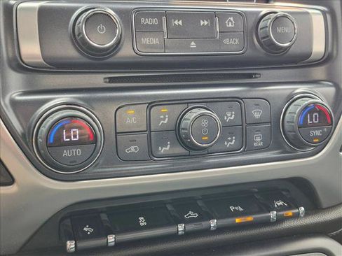 Used 2018 GMC Sierra 1500 SLT AWD/4WD image 12