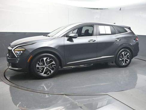 Used 2024 Kia Sportage EX FWD image 4