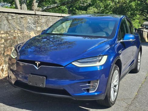 Used 2021 Tesla Model X Long Range AWD/4WD image 13