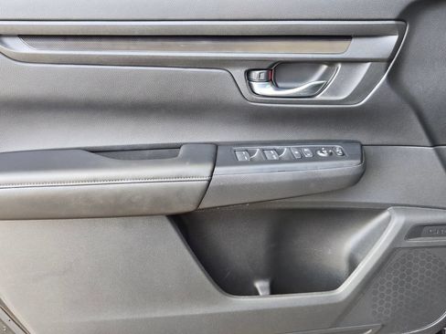 Certified 2025 Honda CR-V EX image 11