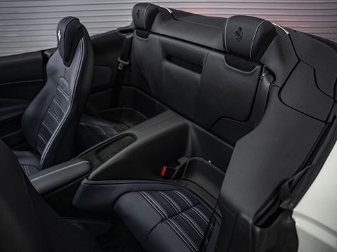 Used 2026 Ferrari Roma Spider RWD image 29