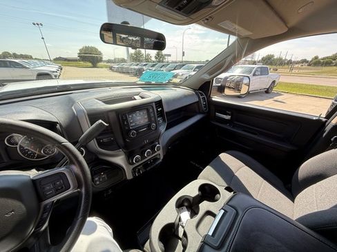 Used 2019 RAM 2500 Tradesman image 12