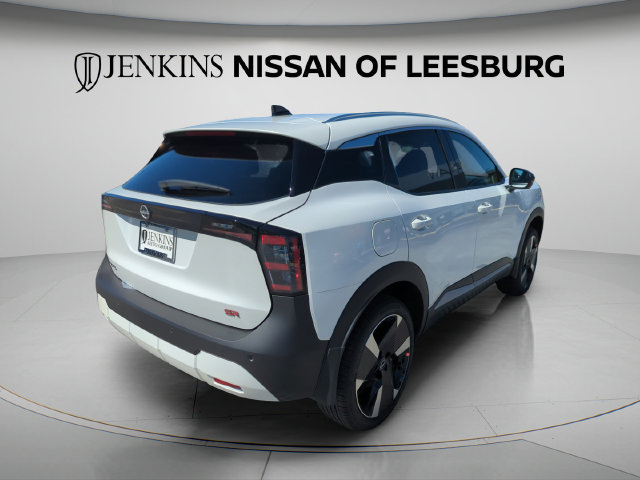 Used 2026 Nissan Kicks SR FWD image 3