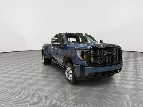 New 2026 GMC Sierra 3500 Denali Ultimate image 13