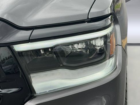Used 2022 RAM 1500 Big Horn w/ Night Edition AWD/4WD image 12