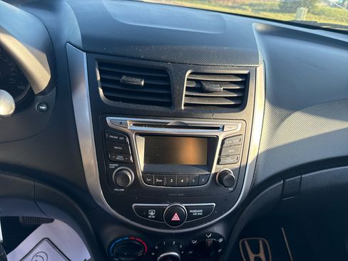 Used 2017 Hyundai Accent SE image 14