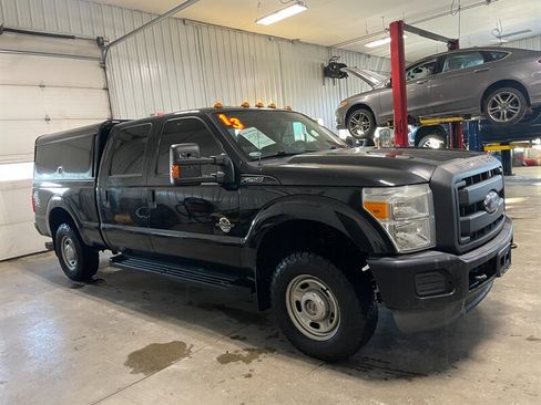 Used 2013 Ford F250 XL w/ PWR Equipment Group image 5