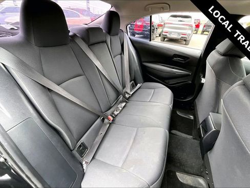 Used 2022 Toyota Corolla LE image 23
