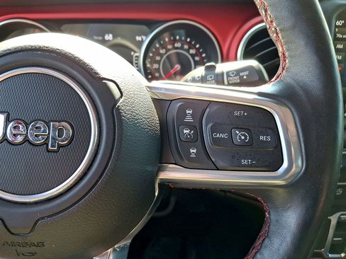 Used 2019 Jeep Wrangler Unlimited Rubicon AWD/4WD image 18