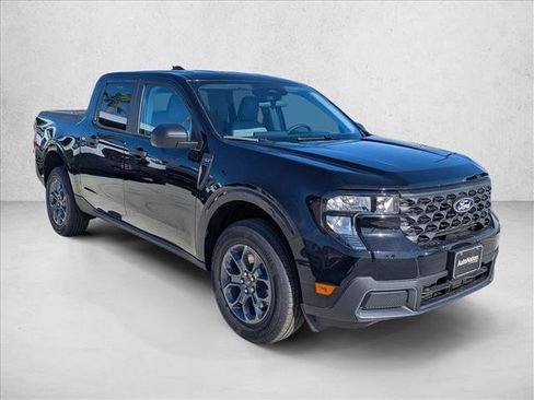 New 2025 Ford Maverick XLT image 3