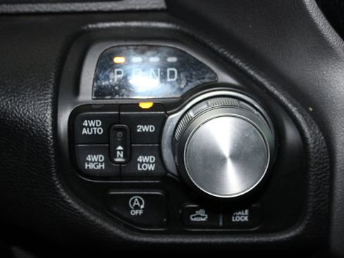 Used 2024 RAM 1500 Laramie AWD/4WD image 15