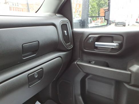 Used 2024 Chevrolet Silverado 2500 Custom w/ Custom Convenience Package AWD/4WD image 29
