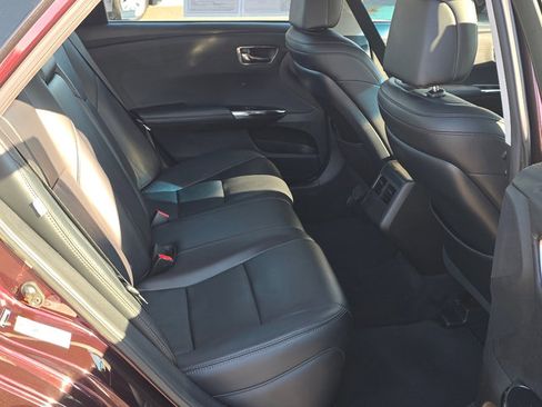 Used 2017 Toyota Avalon Touring w/ Carpet Mat Package image 23